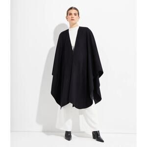 Kuna Grun Royal Alpaca Cape Black One Size